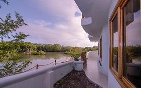 Lava Heron Galapagos Apartment بويرتو أيورا Exterior photo