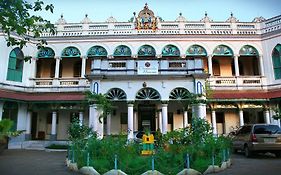 Kānādukāttān Chettinadu Mansion - An Authentic Heritage Palace Exterior photo