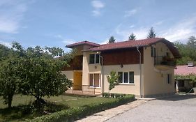 تيتيفين Villa Nanevi Exterior photo