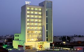 Keys Select By Lemon Tree Hotels, لوديانا Exterior photo