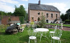 مبيت وإفطار Ferrière-la-Petite Aux Logis De La Solre Exterior photo