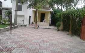 نزل دار السلامفي Jj & Je Family House Exterior photo