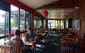 Fox Glacier Pod Hostel & Inn Exterior photo