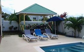 شقة Sungold House Barbados Douglas Exterior photo