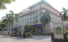 فندق جولشان أمبانج أمبانغ Exterior photo
