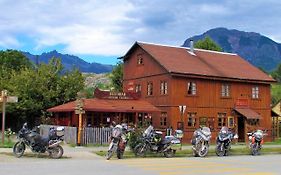 Futaleufú Hotel Antigua Casona Patagonia Exterior photo