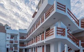 باراكاس Hotel Residencial Los Frayles Exterior photo