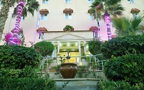 فندق وادي موسىفي  فندق قصر عمرة انترناشونال Exterior photo