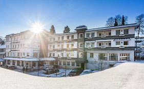 Hotel Garni Fuerst Von Waldeck فيلنغن Exterior photo