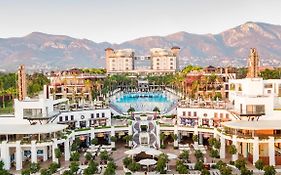 كيرينيا Cratos Premium Hotel Casino & Spa Exterior photo