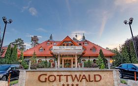 Hotel Gottwald تاتا Exterior photo