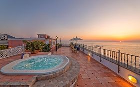فندق نيتونو Forio di Ischia Exterior photo
