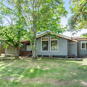 Eastsound Deer Harbor Cottages Exterior photo