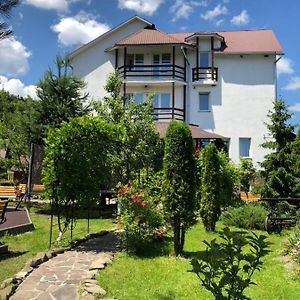 فندق Smerekovyi Dvir جدينييفو Exterior photo