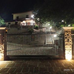 I Fiori Del Pollino - Guest House سان سيفيرينو لوكانو Exterior photo