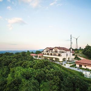 فندق Zaara Estate Glavan Exterior photo