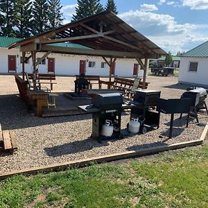 Minnedosa Gateway Motel Exterior photo