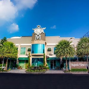 محافظة باثوم ثاني فندق ماجستيك فيو Exterior photo