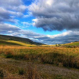 مبيت وإفطار هاويس The Garsdale Bed & Breakfast - Goats And Oats At Garsdale Exterior photo