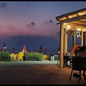 شقة אירוח על הים حيفا Exterior photo