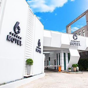 Six Star Motel-تشونغلي Exterior photo