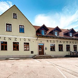 فندق Penzion A Restaurace U Reky Ledeč nad Sázavou Exterior photo