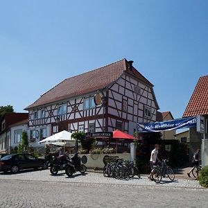 Molsdorf Gasthaus & Pension Zur Guten Quelle Exterior photo