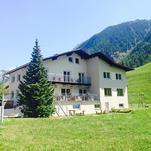 الشقق الفندقية امهاوسنفي  Apart Tyrol Exterior photo