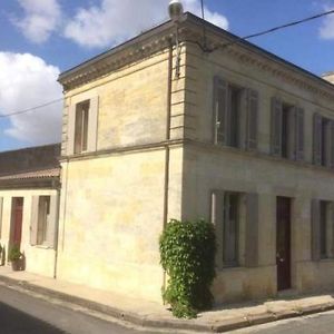 مبيت وإفطار Saint-Estèphe Au Coeur Des Vignobles Exterior photo