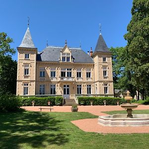 Magnet Chateau Des Mussets Exterior photo