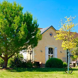 Ecole De Mathuna De Marigny Brizay Exterior photo