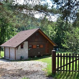 Saint-Quirin Cosy Chalet With River Exterior photo
