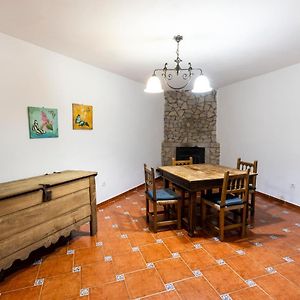 منزل الضيف Torre de Don Miguel  في Casa Rural El Abeto Exterior photo