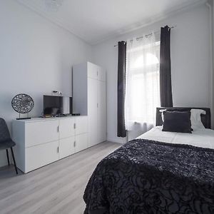 Executive Single Room With En-Suite In Guest House City Centre لوكسمبورغ Exterior photo