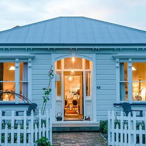 Villa Akaroa - Akaroa Pet Friendly Holiday Home Exterior photo