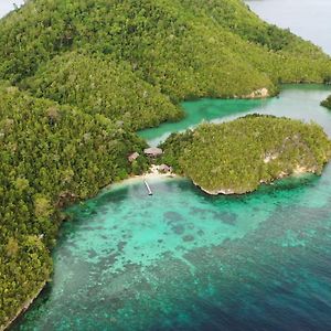 فندق Ale Beach Togean Islands Angkayo Exterior photo