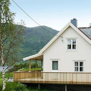 Viking Lodge Lofoten Bostad Exterior photo