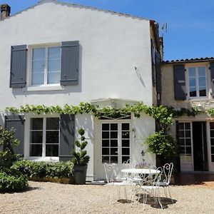 مبيت وإفطار Nuaille-d'Aunis Le Clos Des Treilles Exterior photo