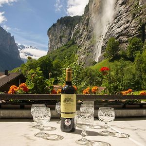 Lauterbrunnen Staubbach Beautiful Waterfall Apartment Exterior photo