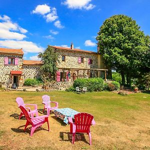 مبيت وإفطار Vals-pres-le-Puy Domaine De Bauzit Exterior photo