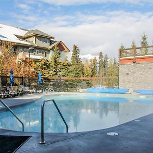 كانمور Fenwick Vacation Rentals Suites With Pool & Hot Tubs Exterior photo