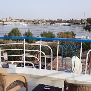 الأقصر Hofni Palace Nile Niew Exterior photo