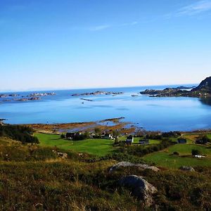 فيلا Akselhuset-Koselig Hus Rett Ovenfor Kaikanten Midt I Lofoten Sennesvik Exterior photo