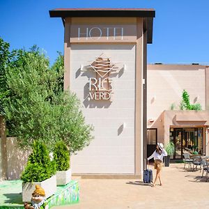 بودغوريتْسا Hotel Rio Verde Exterior photo