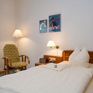 Central Inn Hotel Garni Eppelborn Room photo