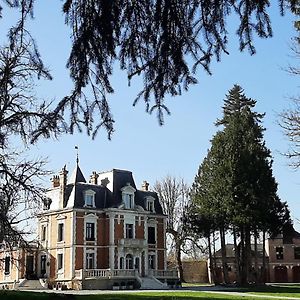 Valliere Chateau Sourliavoux, Appartement En Chambres D'Hotes Exterior photo