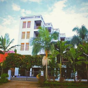 جيسايني Asante Hotel Exterior photo