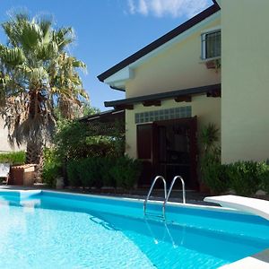 كاسال فيلينو Villa Laura With Private Pool Exterior photo
