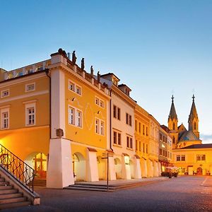 Hotel U Zlateho Kohouta Kroměříž Exterior photo