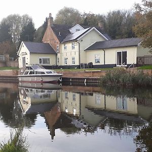 Hilgay Riverside Cottage Exterior photo